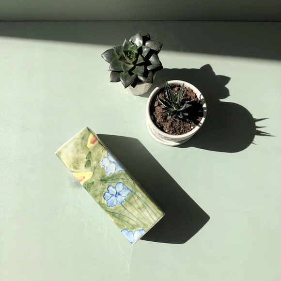 Vintage Square Vase - Picture 3 of 7